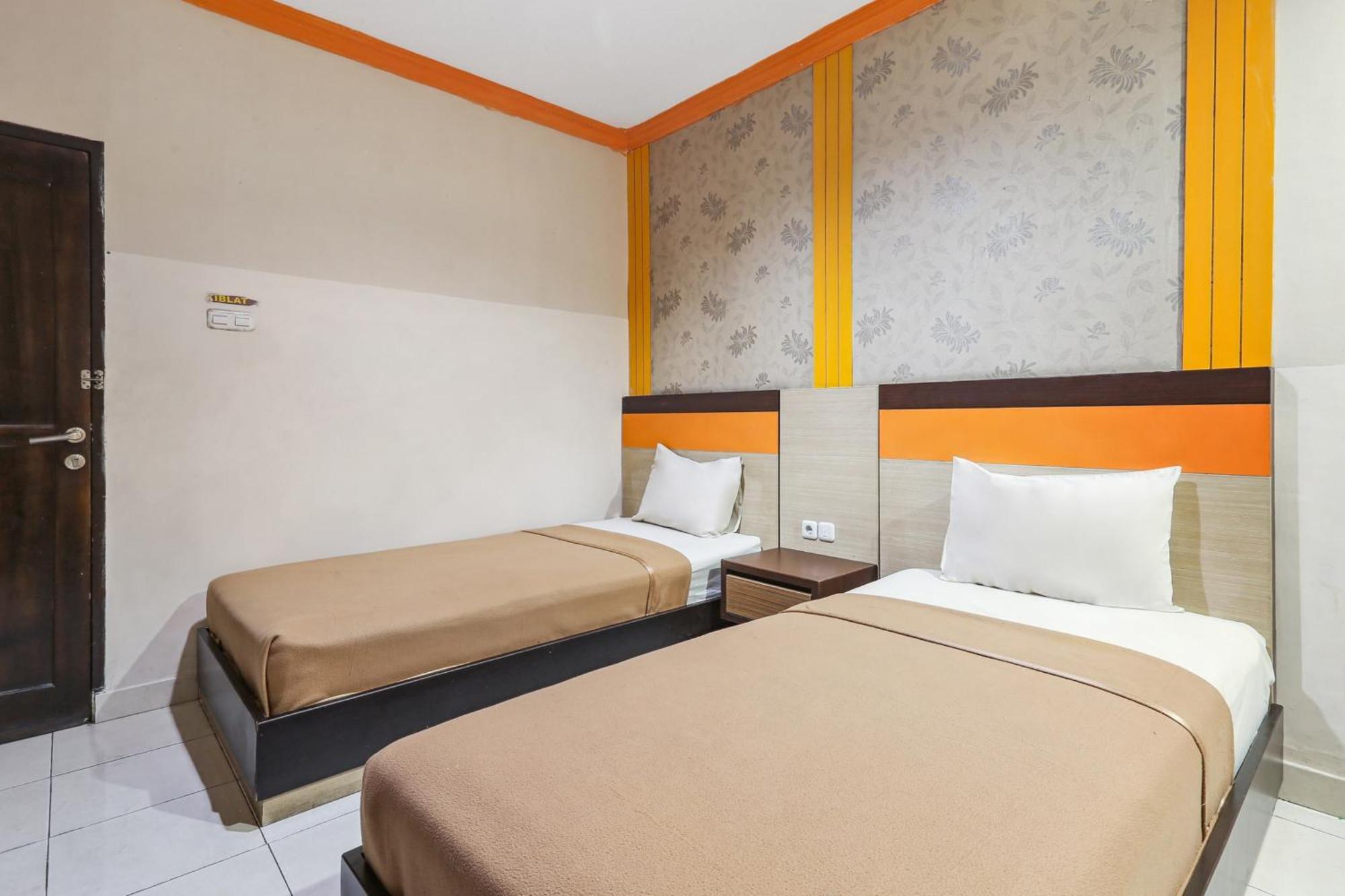 Collection O 93163 Hotel Grand Kartika Parepare 외부 사진