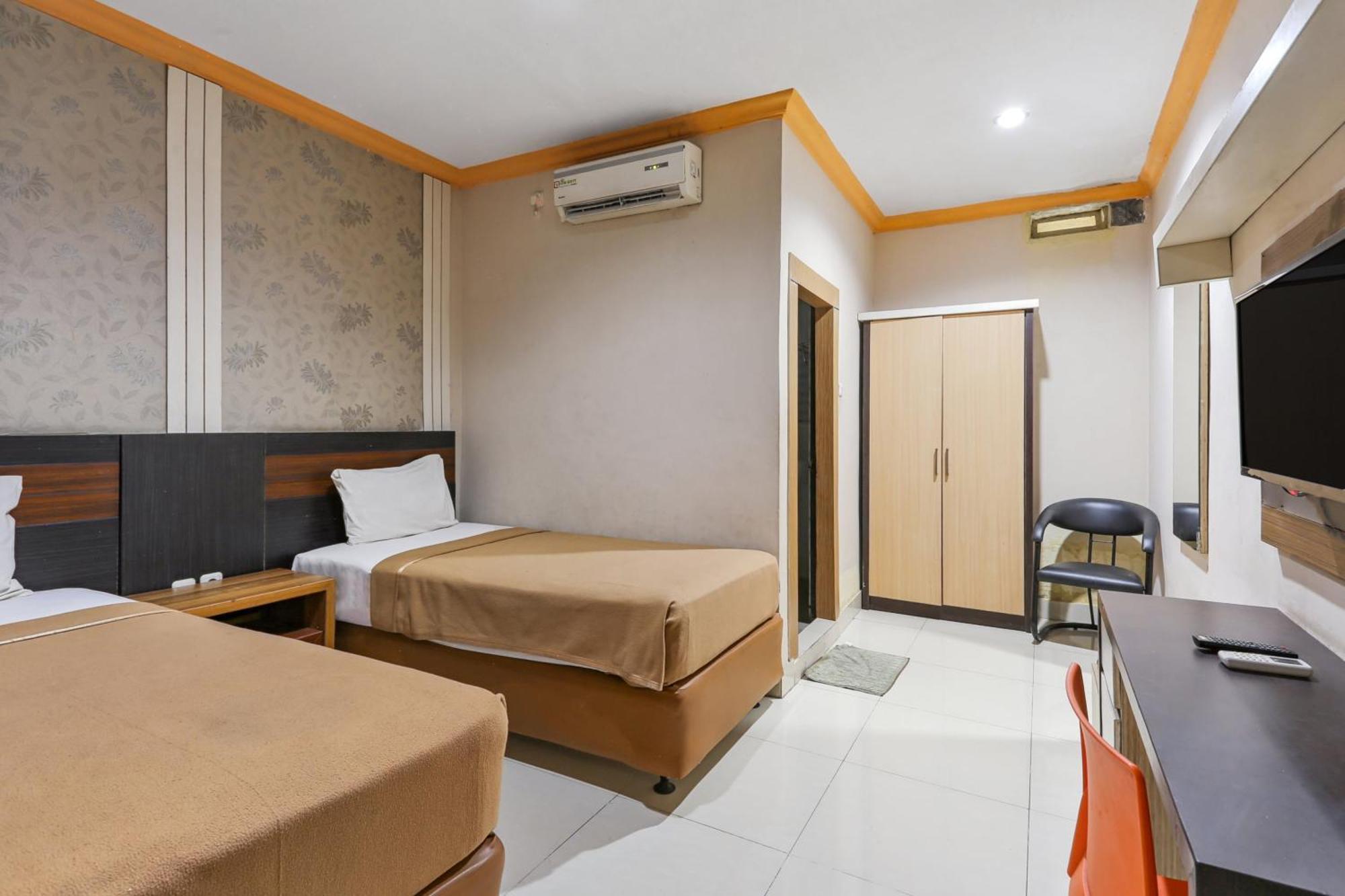 Collection O 93163 Hotel Grand Kartika Parepare 외부 사진