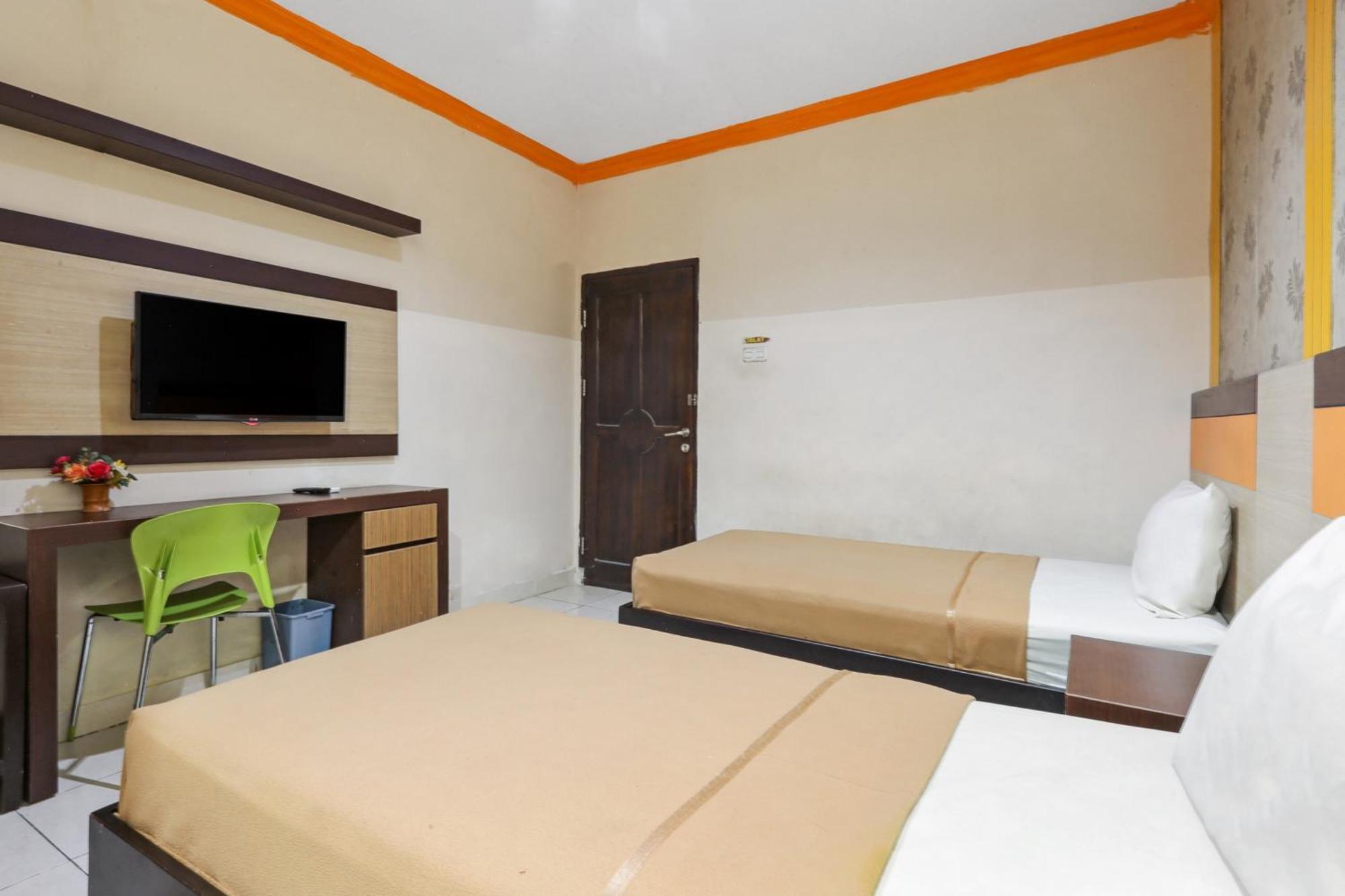 Collection O 93163 Hotel Grand Kartika Parepare 외부 사진