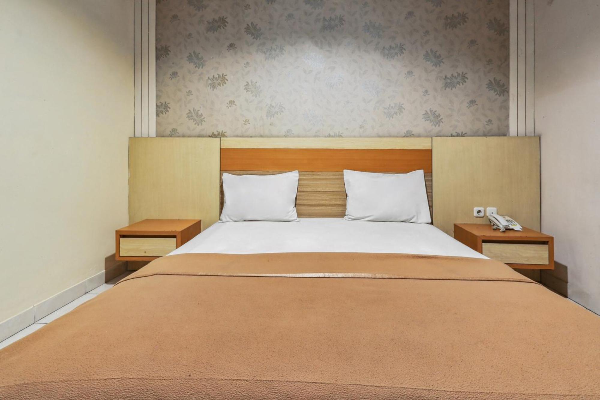 Collection O 93163 Hotel Grand Kartika Parepare 외부 사진