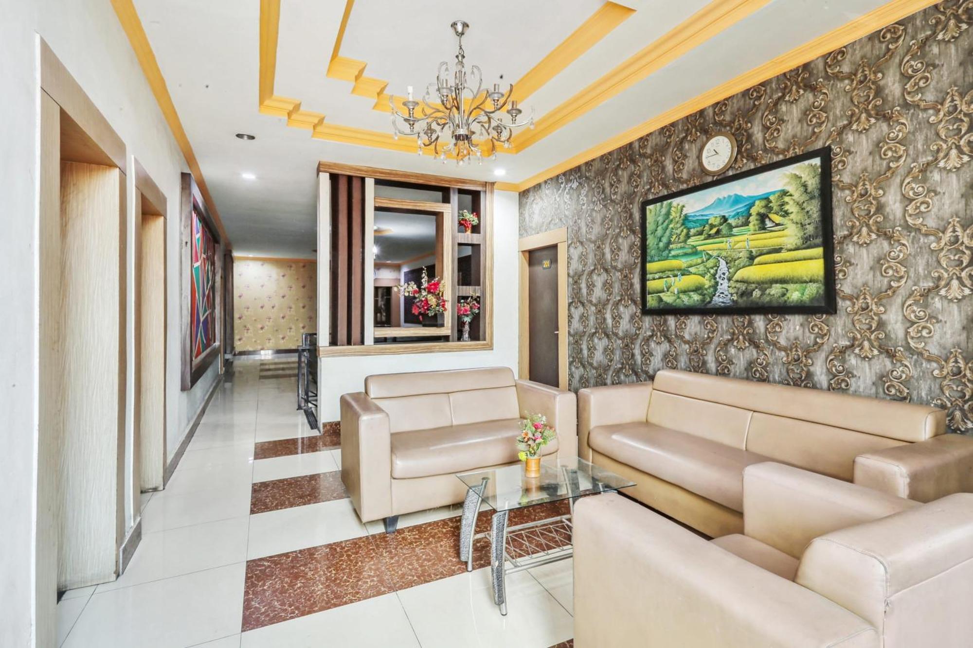 Collection O 93163 Hotel Grand Kartika Parepare 외부 사진