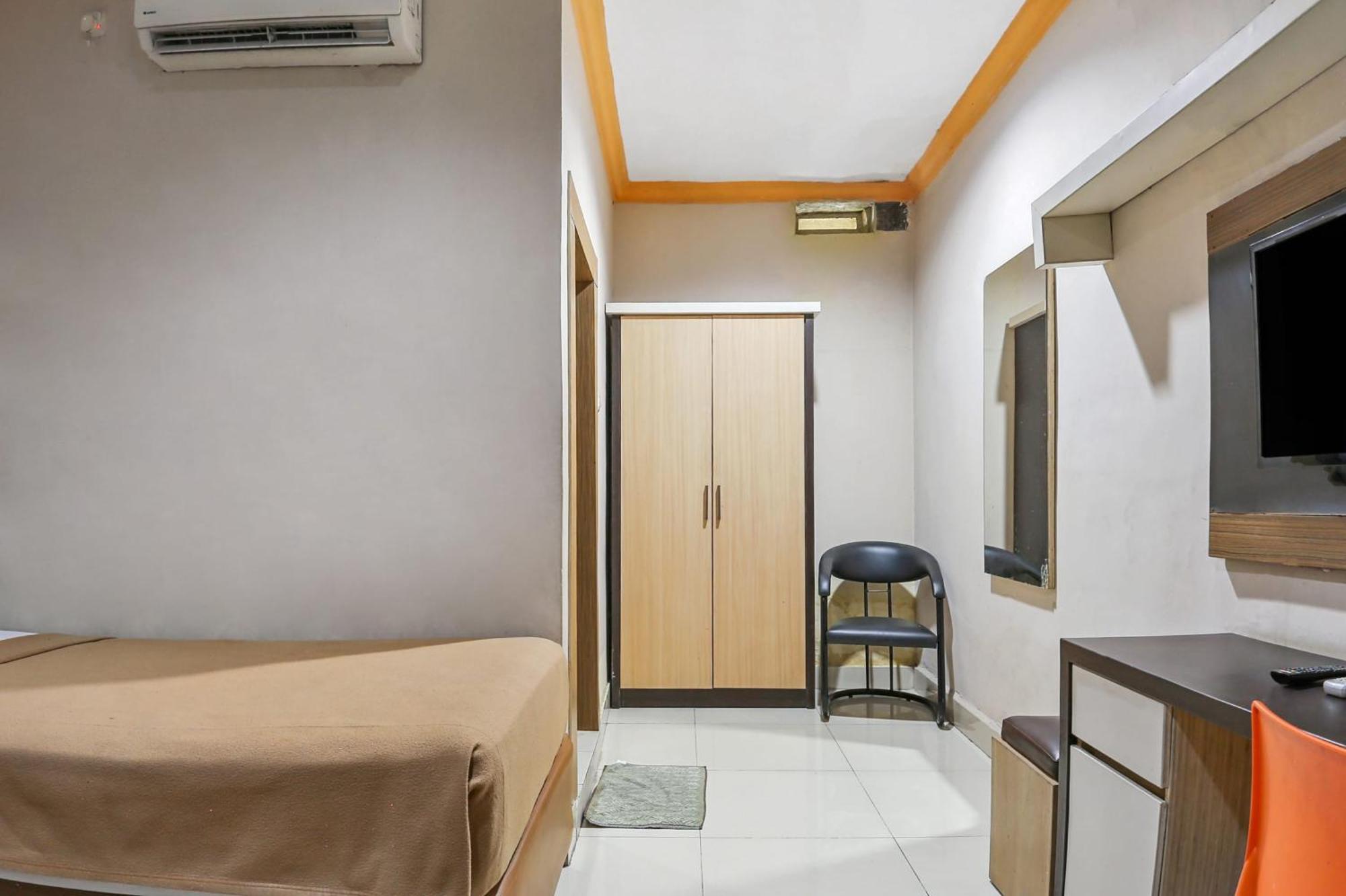 Collection O 93163 Hotel Grand Kartika Parepare 외부 사진