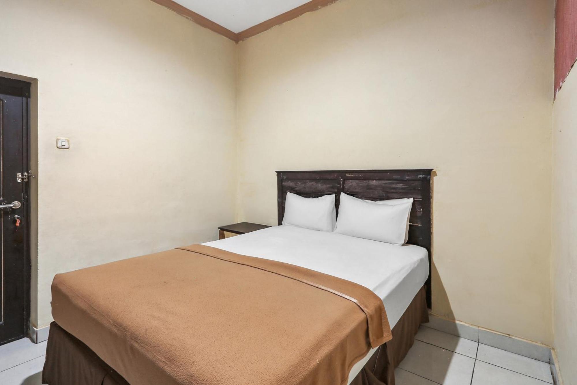 Collection O 93163 Hotel Grand Kartika Parepare 외부 사진
